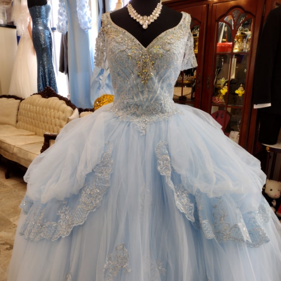 green emerald velvet dress COSTUME RENTAL